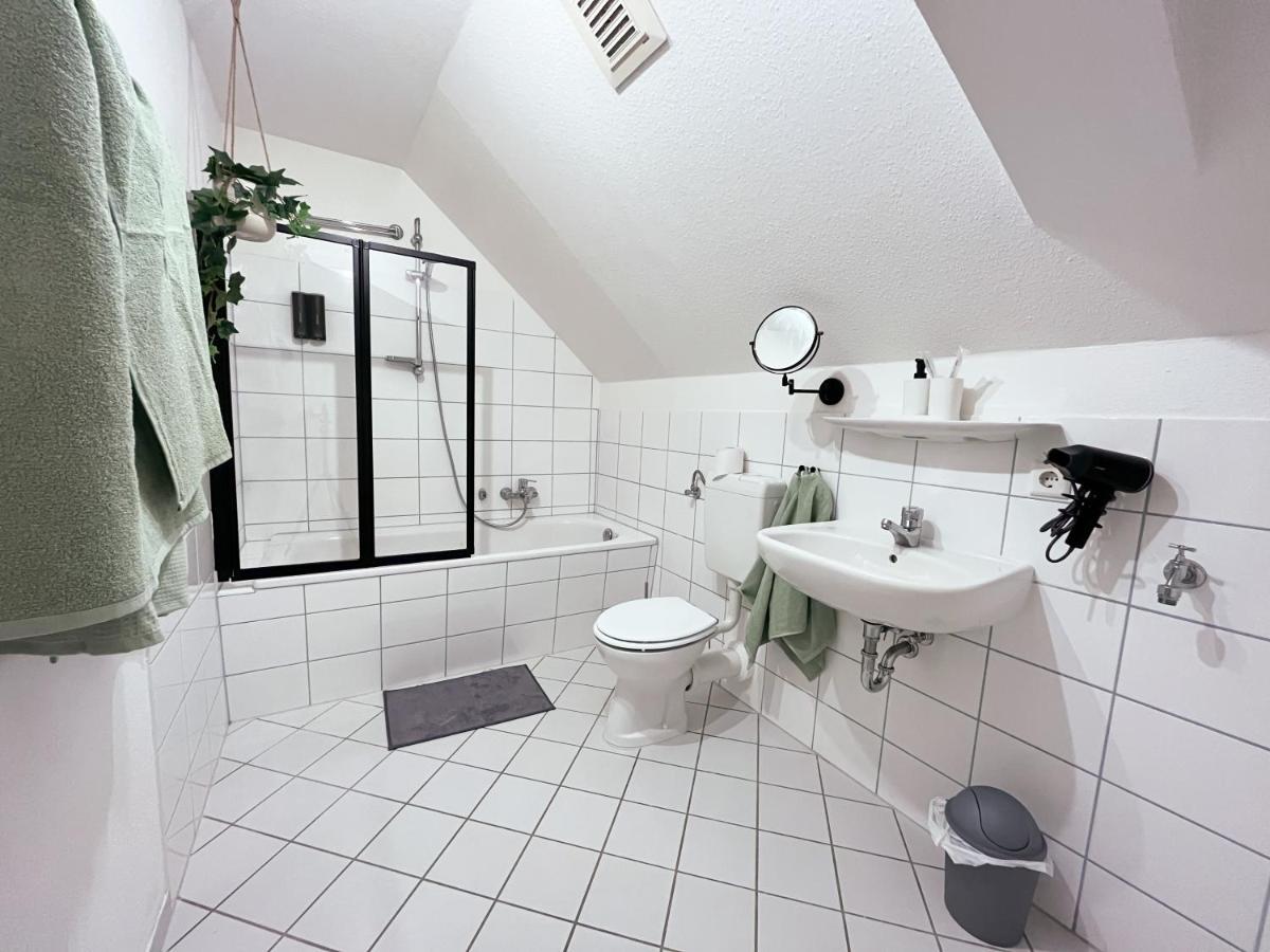 Free Wifi & Kaffee - Romantische 3 Zimmer Wohnung เบาท์เซน ภายนอก รูปภาพ